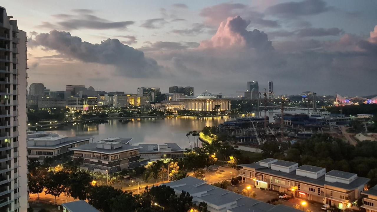 Ayer8 Putrajaya Guesthouse ภายนอก รูปภาพ